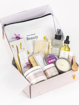 Wholesale Natural Lavender Bath & Body Gift Box